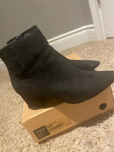 Women’s Boots, View more