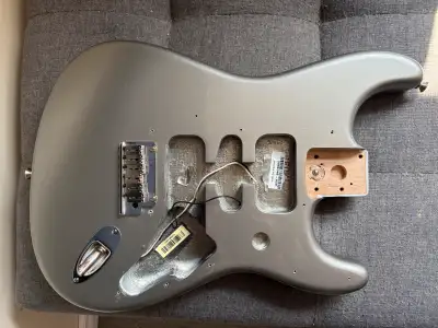 Fender American Deluxe body Tubgsten 2011, View more