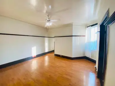 Beautiful 5 1/2 upper duplex apartment for rent in the heart of Notre-Dame-de-Grâce (NDG), available...