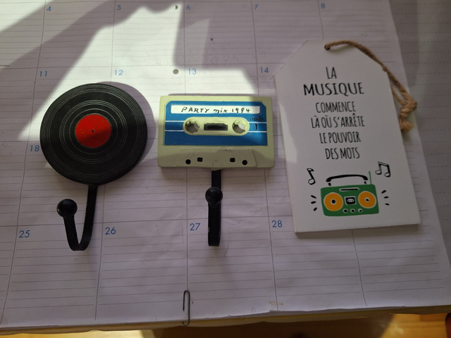 MUSIC DECORATIONS