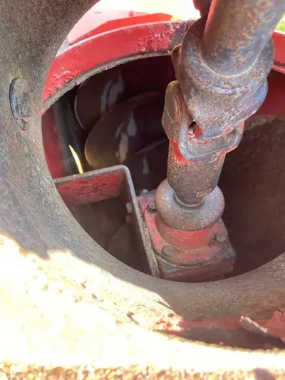 540 pto good solid reliable auger asking 7500 obo call 306-861-6138 if interested