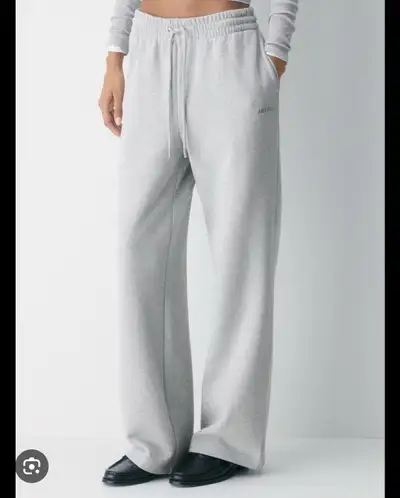 ARITIAZ SWEATS EXTRASMALL, View more