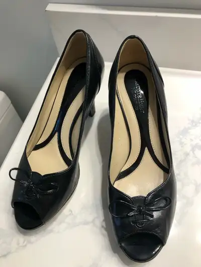 Women Shoes, View more