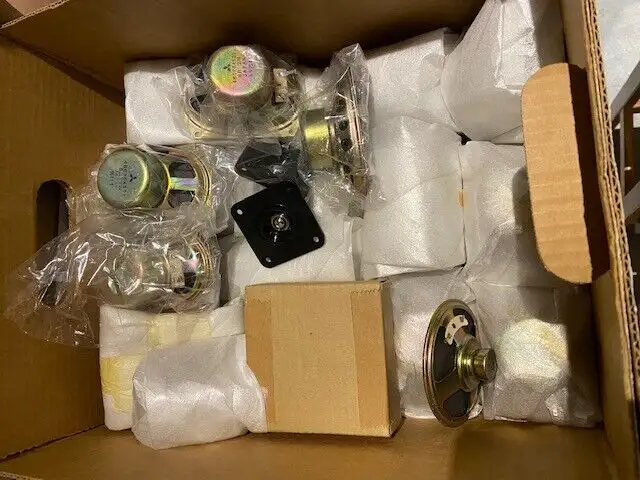 Lots of speakers and tweeters 2 1/2 - 12 inch for DIY or replace in Speakers in Markham / York Region - Image 11