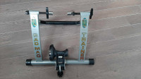Support entrainement vélo Rad Mag Bike Trainer