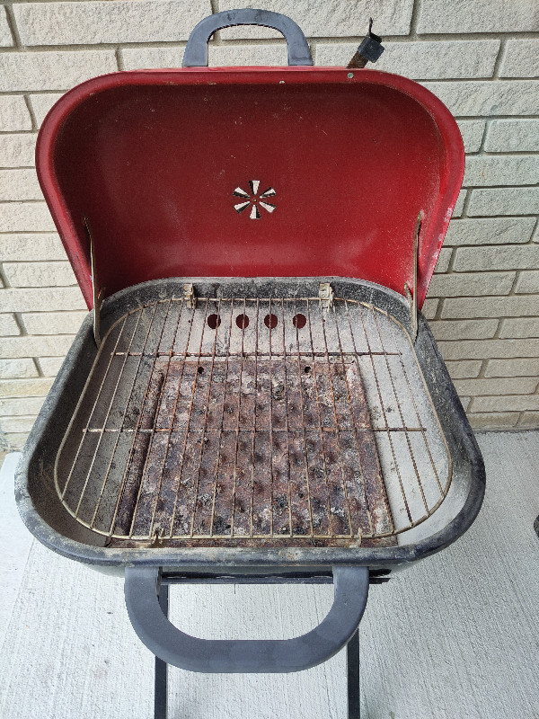 Portable Charcoal BBQ + Chimney in BBQs & Outdoor Cooking in Guelph - Image 3