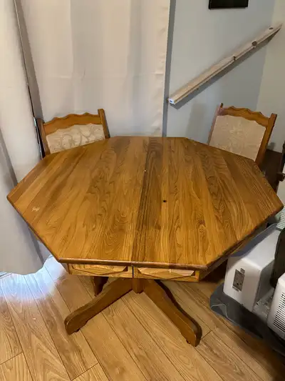 TABLE DE CUISINE EN BOIS, View more