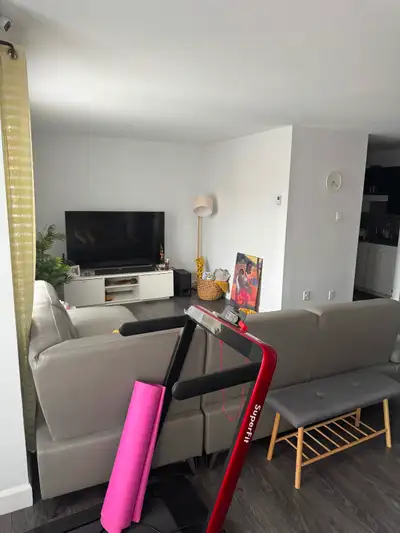 Français Condo de 2 chambres et 1 salle de bain situé à Hull (manoir des trembles)– Disponible le 1e...