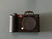 Leica SL2 camera body 