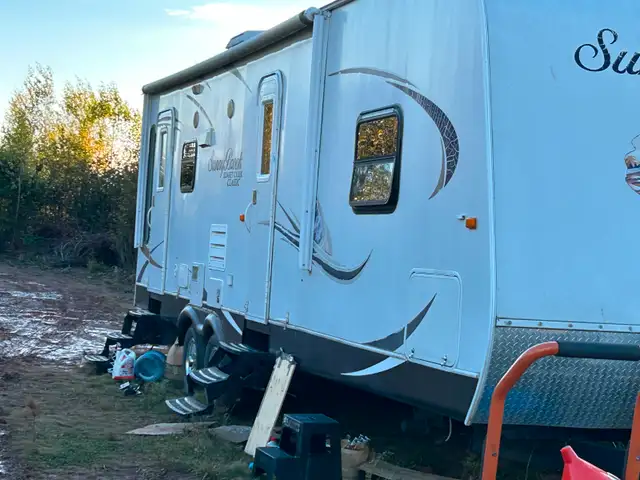 2012 travel trailer, Sunnybrook Sunset Creek in Travel Trailers & Campers in New Glasgow - Image 3