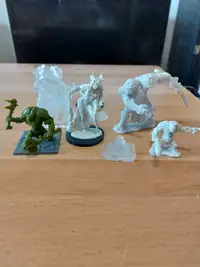 Dungeons and dragons miniature lot