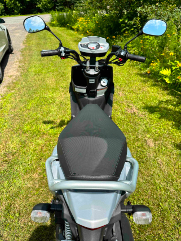 Yamaha Zuma FX 50 2018 dans Scooters et minimotos  à Shawinigan - Image 3