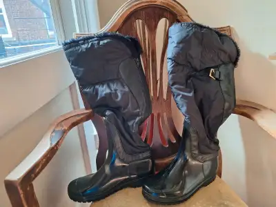 BOTTE PLATE NOIR À TIGE HAUTE - STEVE MADDEN, View more