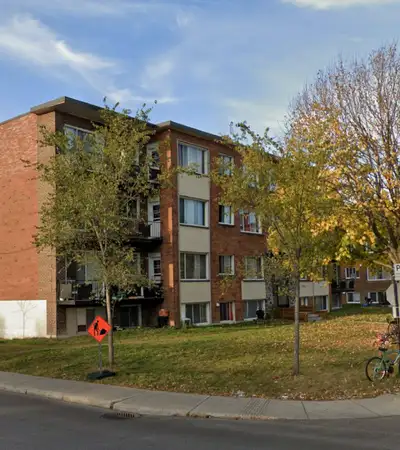 3 1/2 in Ville Saint-Laurent