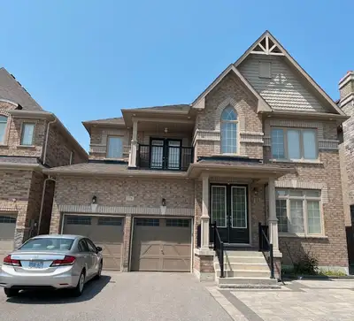 2-Bed Room Basement East Gwillimbury (Sharon), Ontario L9N0P9