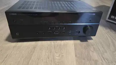 Yamaha RX-V385 (AV Receiver), View more