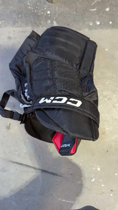 ccm YFlex3 hockey goalie pants-Youth L-XL, View more