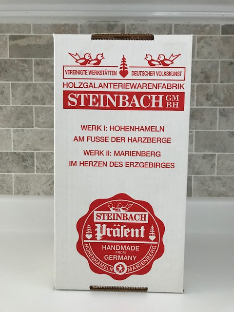 STEINBACH - Nutcracker - Happy Winemaker - Made in Germany in Home Décor & Accents in Markham / York Region - Image 4
