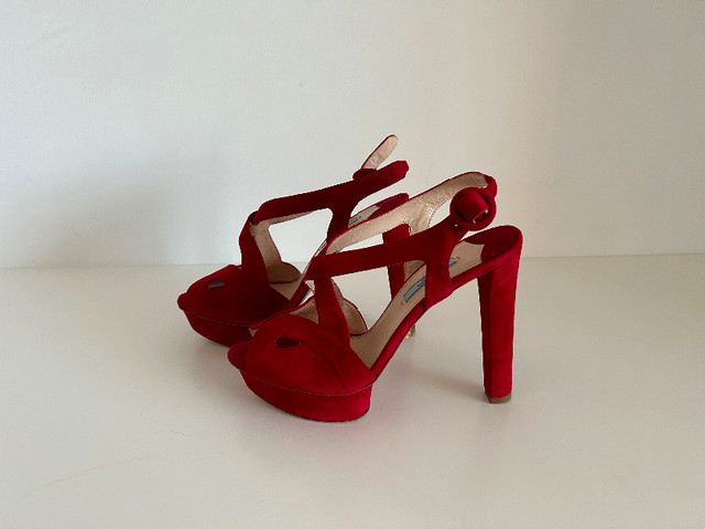 Prada 2011 Heels in Women's - Shoes in City of Toronto - Image 2