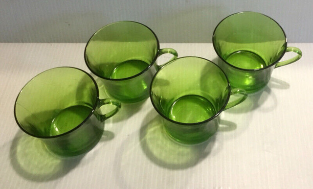 Duralex France Vintage Green Glass Coffee Tea Mugs 4 pc in Arts & Collectibles in St. Catharines - Image 3