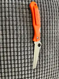 Spyderco clip it rescue blade.