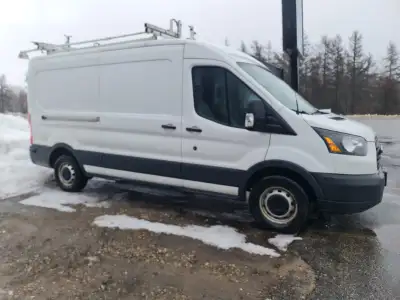 2017 Ford Transit 250 Medium Roof Cargo Van