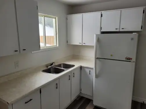 Elliot Lake: 3 bedroom semi detached house for rent