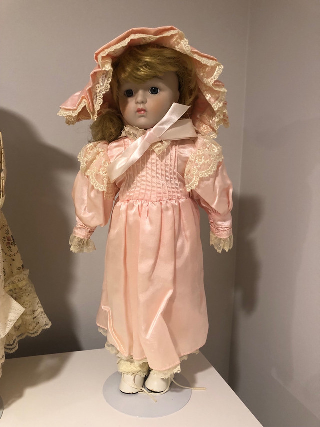 Victorian Dolls in Arts & Collectibles in Hamilton - Image 4