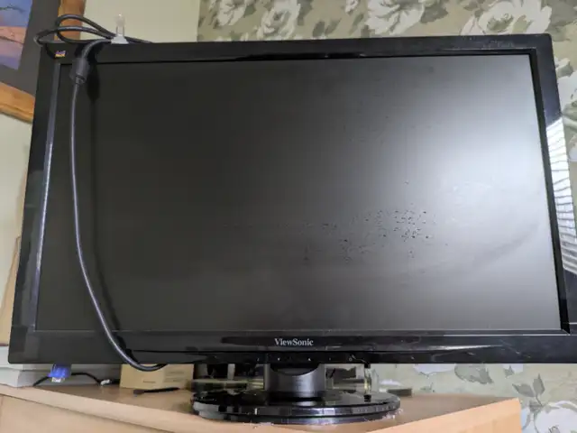Asus & ViewSonic computer monitors - like new in Monitors in Markham / York Region - Image 3