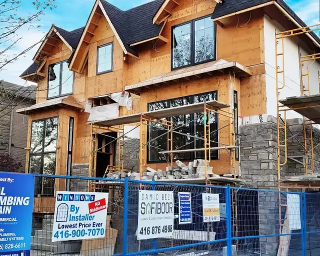 SALE - WE ARE FACTORY DIRECT INSTALLATION TEAM | WINDOWS DOORS in Windows & Doors in City of Toronto - Image 10