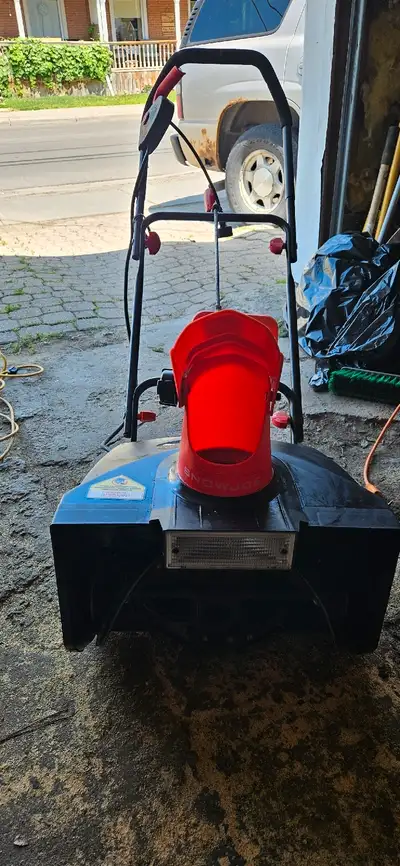 Electric snowblower with light , View more