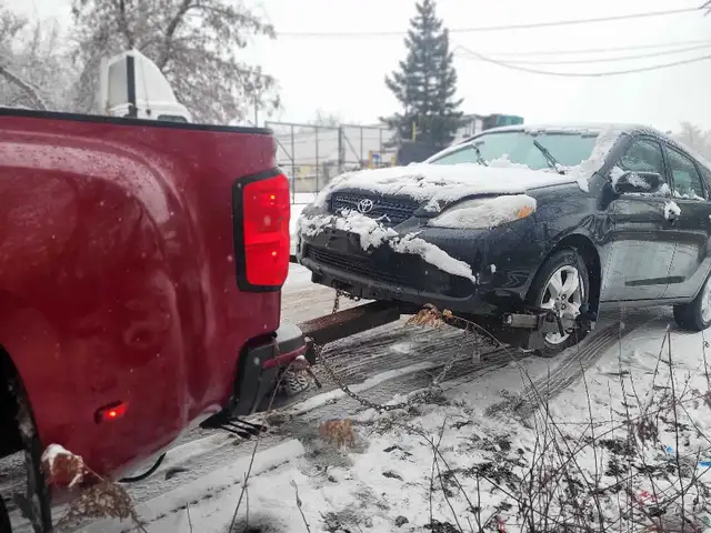 We buy car n truck 200- 2500 in Cars & Trucks in Oshawa / Durham Region - Image 9
