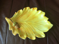 Vintage * ITALIAN MAJOLICA * Leaf and Acorn Ceramic Dish