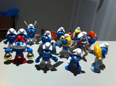 Smurfs - New 2009 Zodiac Smurf Set of 12, View more