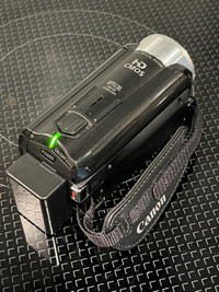Caméscope Canon Vixia HF R32 