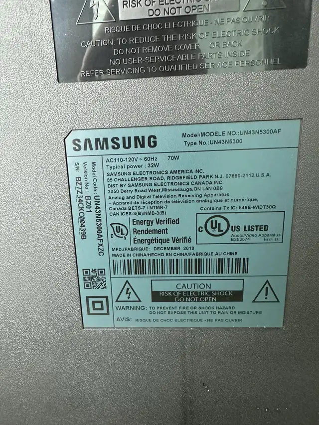 43” Samsung TV in TVs in City of Toronto - Image 3