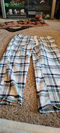 Women pjamas pants size large 