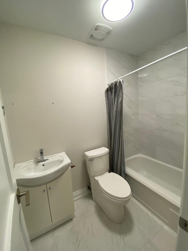 Lawrence and Bathurst New Basement Apartment 3