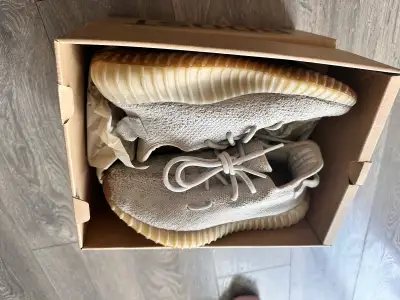Yeezy Boost 350 Women Size 5, View more