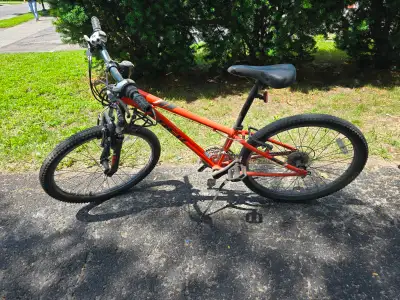 Boys 20 inch Trek bike, View more
