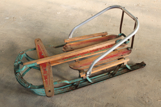 Antique sled in Arts & Collectibles in Kitchener / Waterloo - Image 2