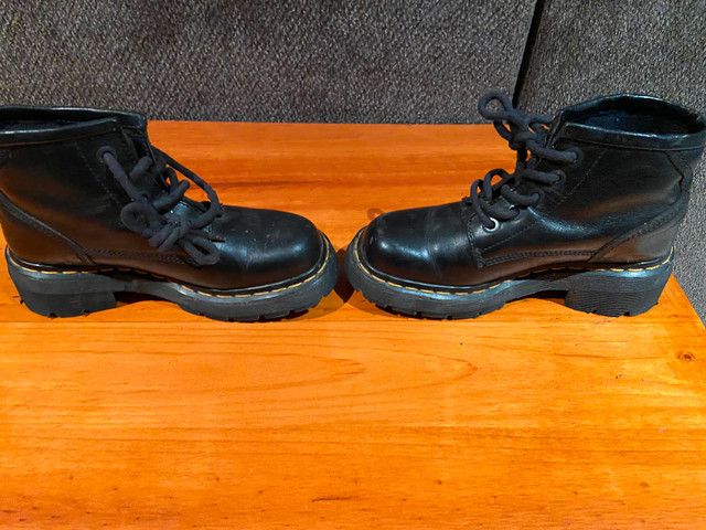 Dr. Marten’s  Size 4  Boots in Kids & Youth in Belleville - Image 3