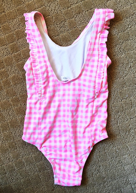 Gap One Piece Plaid Swimsuit Size 4, Pink & White in Clothing - 4T in City of Toronto - Image 2