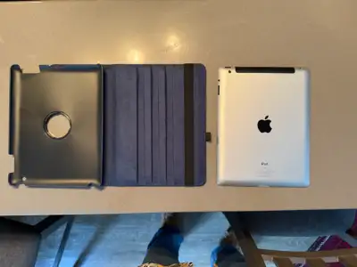 Apple iPad 2, Wifi + Cellular, View more