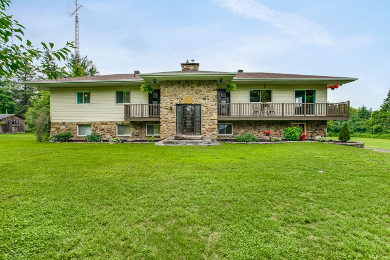 Bedard Real Estate Team 988 Greenlane Rd, Hawkesbury Houses for