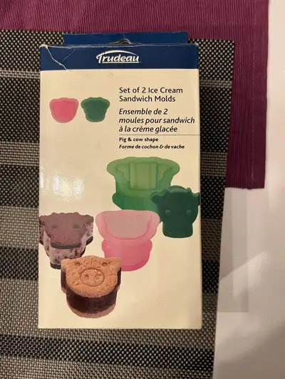 New Set of 2 Ice Cream Sandwich Molds, View more