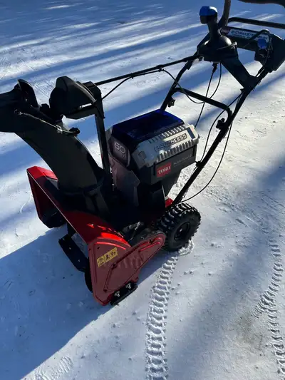 Toro 24" SnowMaster 39914 60v Electric Snowblower, View more