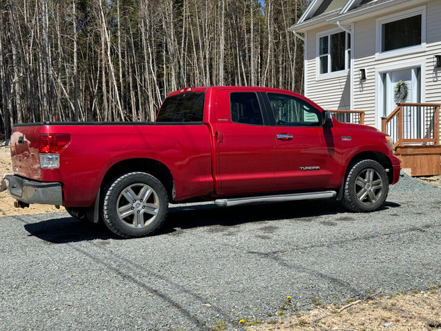 2011 Toyota Tundra Limited 4WD CrewMax - $14000 obo in Cars & Trucks in City of Halifax - Image 2