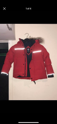 (BRAND NEW) Snowy Owl Parka Canada goose size 6-7