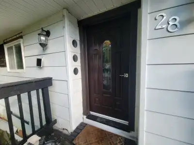 ROOM FOR RENT AVALIBLE